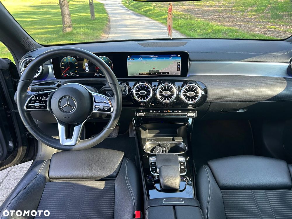 Mercedes-Benz CLA 220 7G-DCT Progressive - 21
