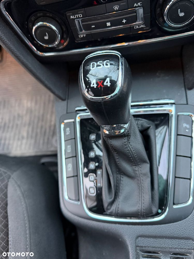 Skoda Superb 2.0 TDI 4x4 Elegance DSG - 9