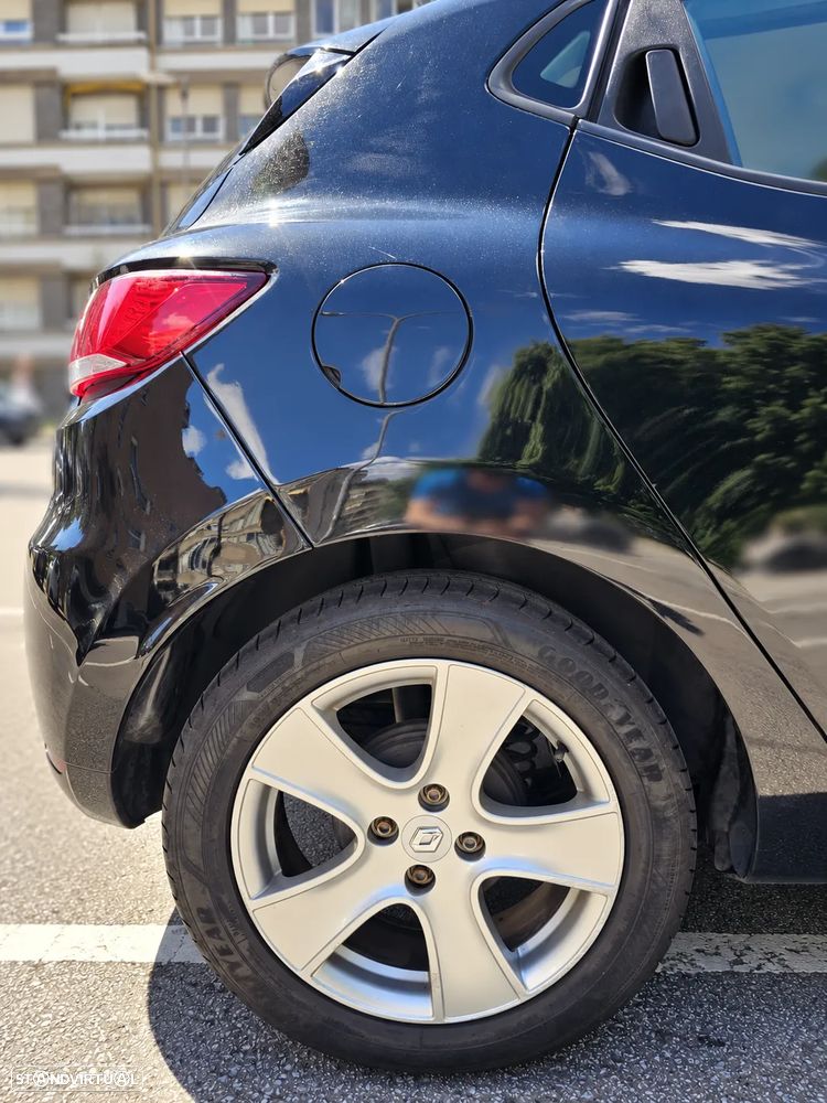 Renault Clio 1.5 dCi Dynamique S - 10