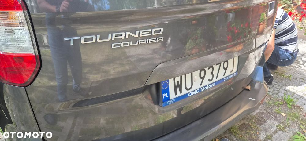 Ford Tourneo Courier - 18