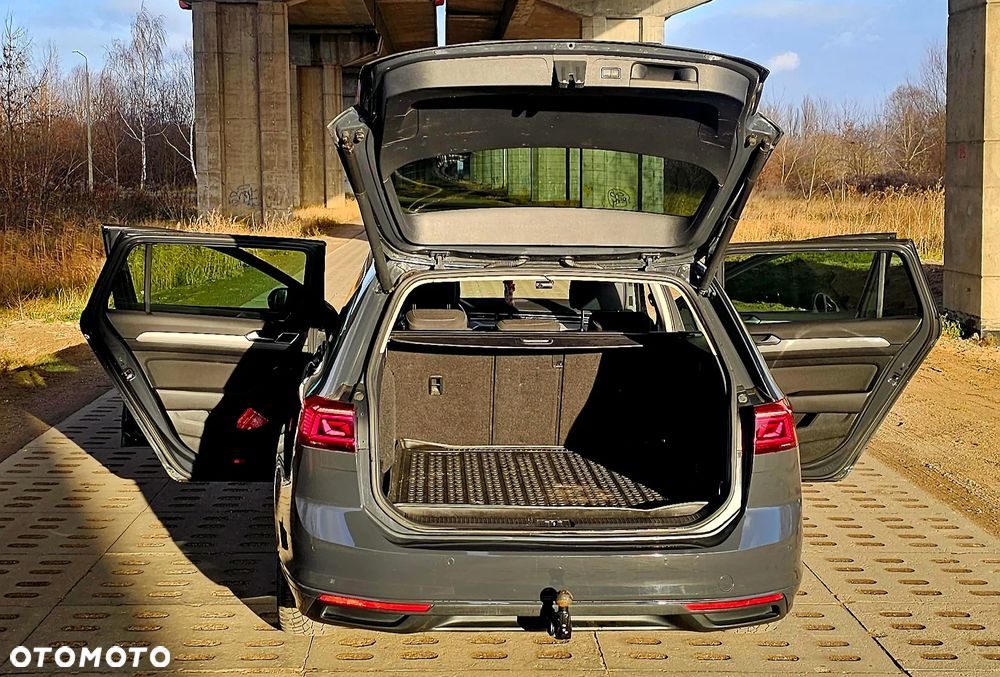 Volkswagen Passat 2.0 TDI EVO Business DSG - 24