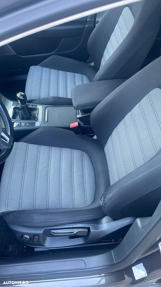 Volkswagen Passat - 6