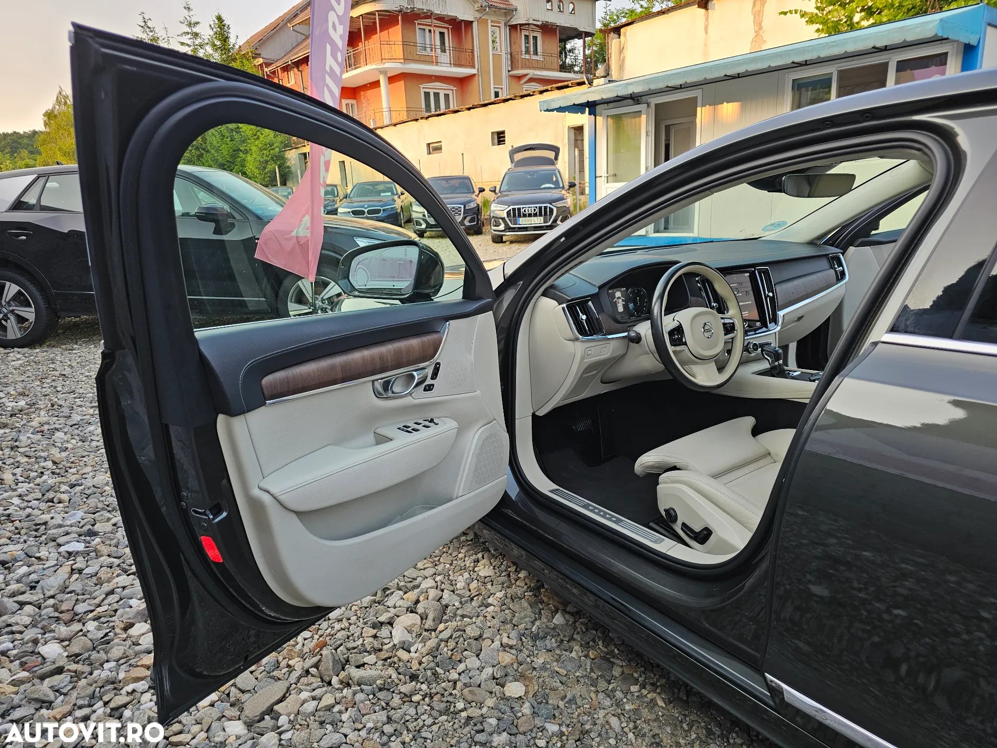 Volvo S90 D4 Inscription - 16