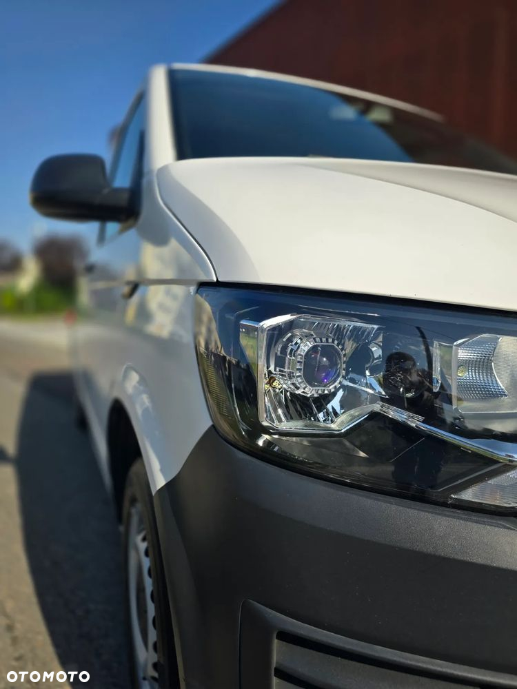 Volkswagen Transporter - 2