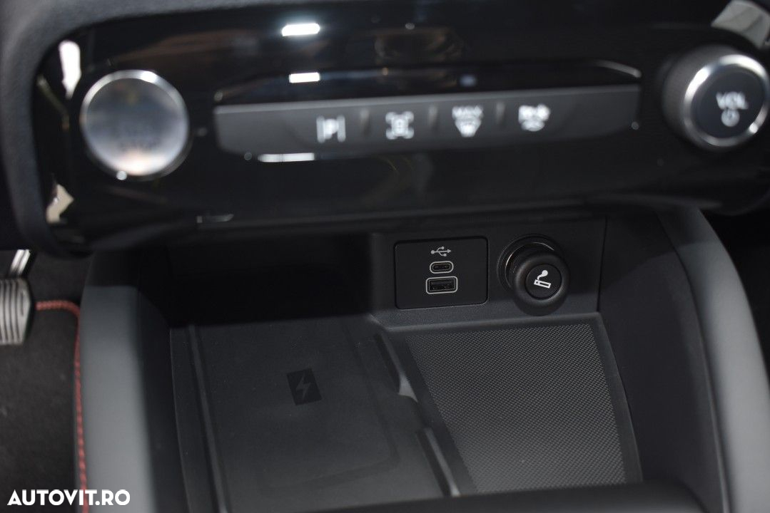 Ford Kuga 2.5 Duratec FWD FHEV ST-Line - 18