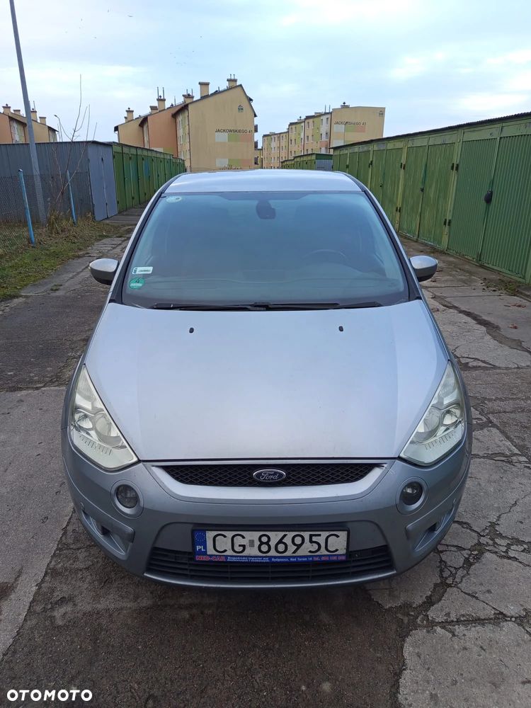 Ford S-Max - 8