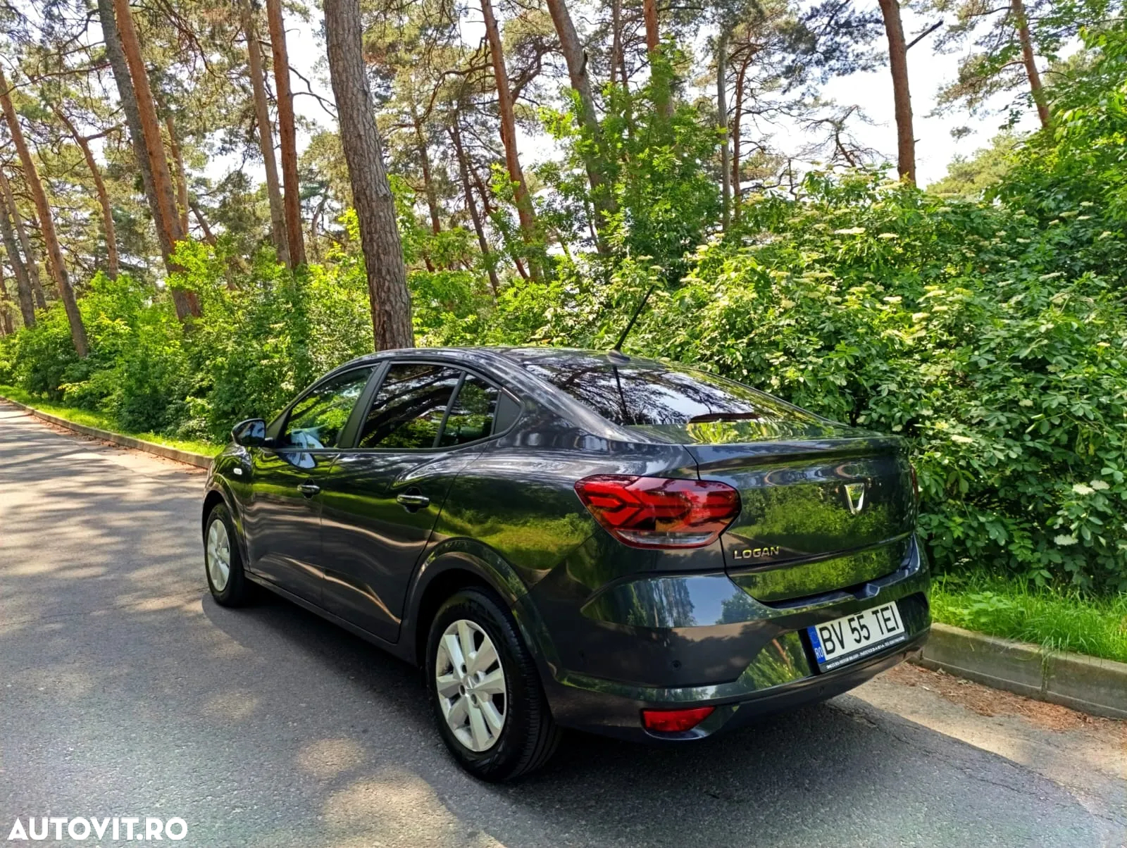 Dacia Logan TCe 90 CVT Comfort - 9