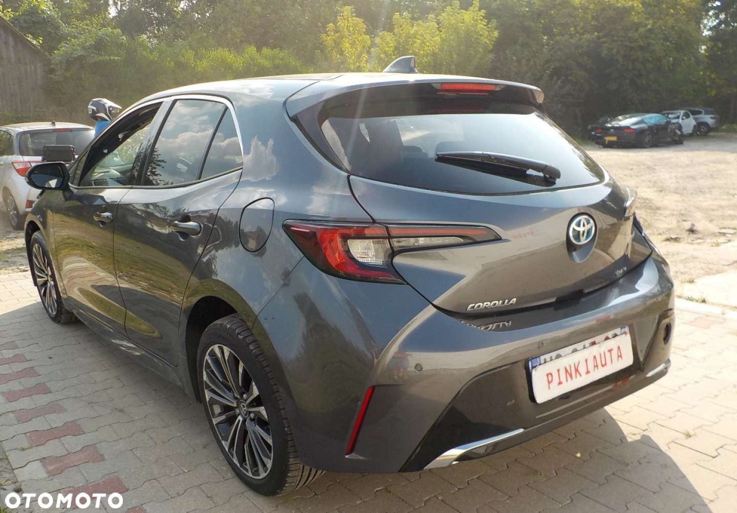 Toyota Corolla - 12