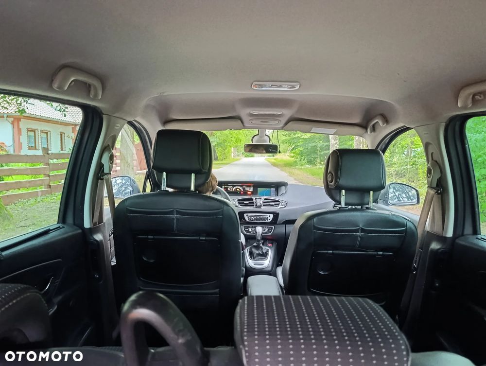 Renault Grand Scenic dCi 110 EDC Bose Edition - 20