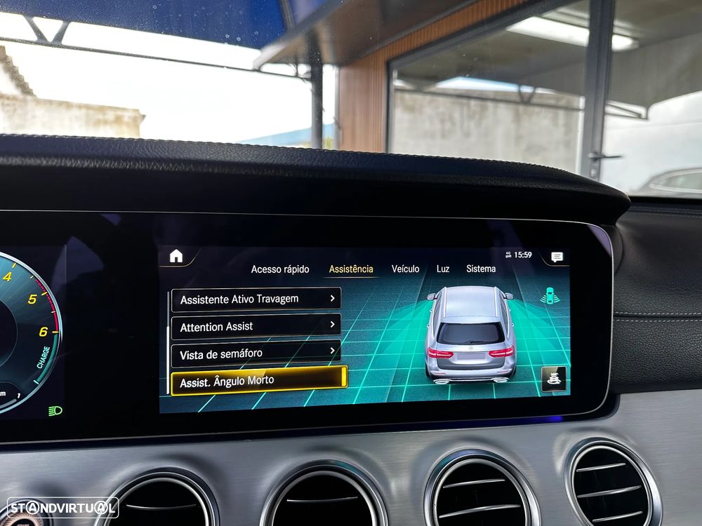 Mercedes-Benz E 300 de AMG Line - 42