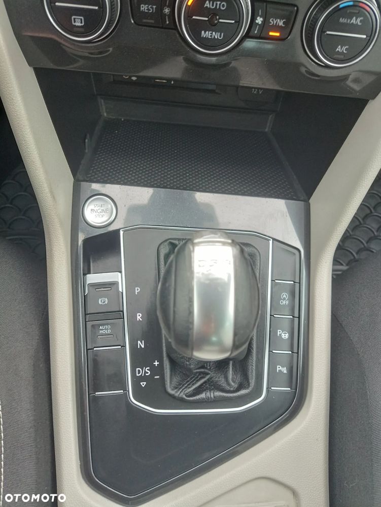 Volkswagen Tiguan 2.0 TDI SCR DSG Elegance - 22