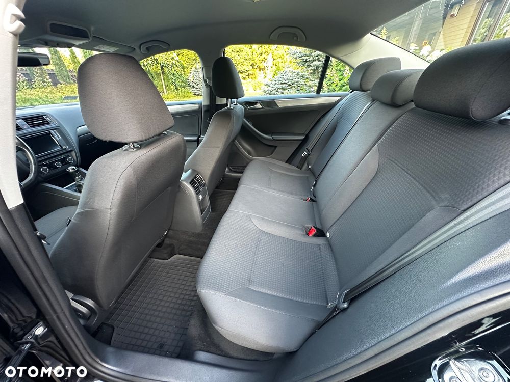 Volkswagen Jetta 2.0 TDI DPF BMT Comfortline - 19