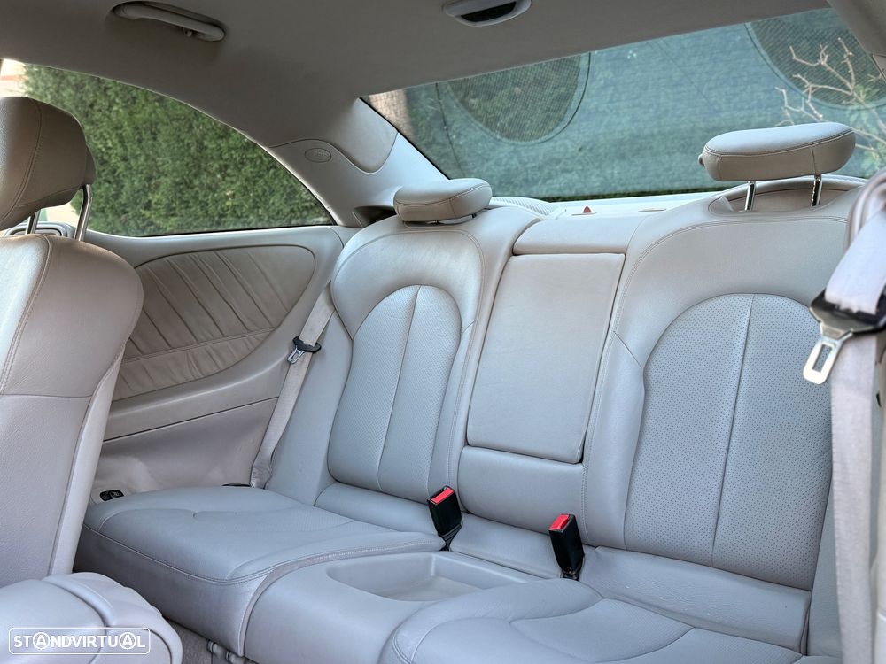 Mercedes-Benz CLK 270 - 9