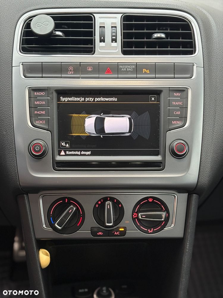 Volkswagen Polo 1.2 TSI Blue Motion Technology Allstar - 18