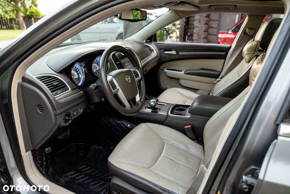 Lancia Thema 3.6 Platinum - 16