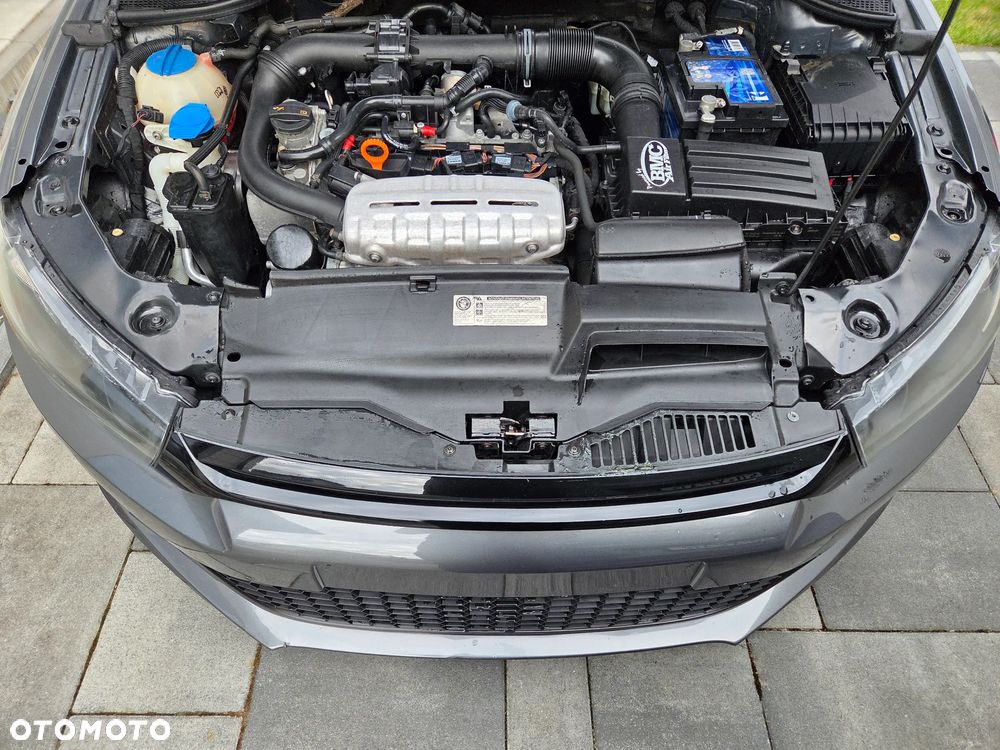 Volkswagen Scirocco 1.4 TSI R-Style DSG - 25