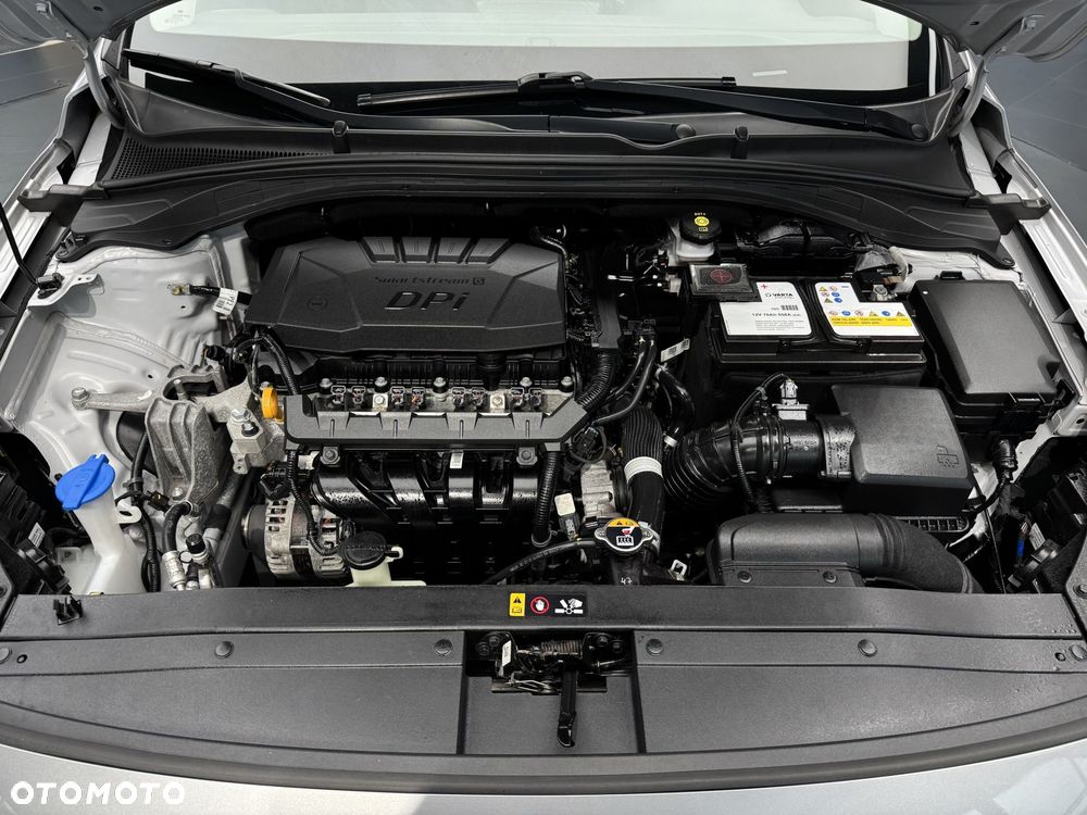 Hyundai i30 1.5 DPI Classic + - 21
