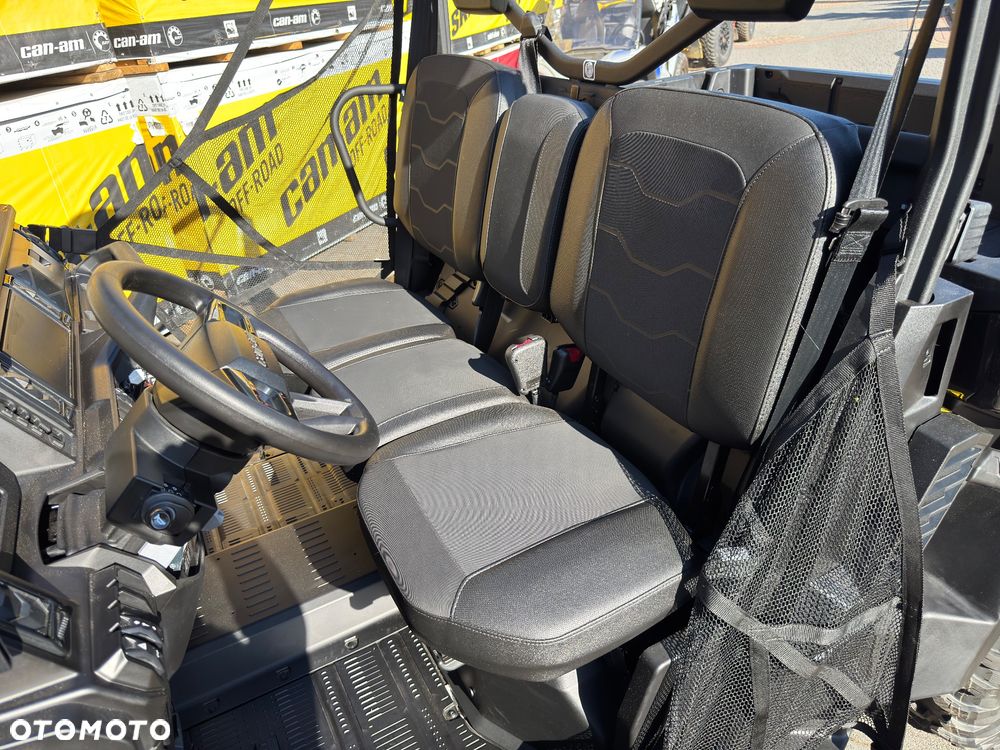 Can-Am Inny - 12