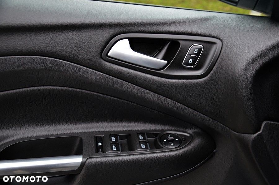 Ford Kuga 1.5 EcoBoost 2x4 SYNC - 34