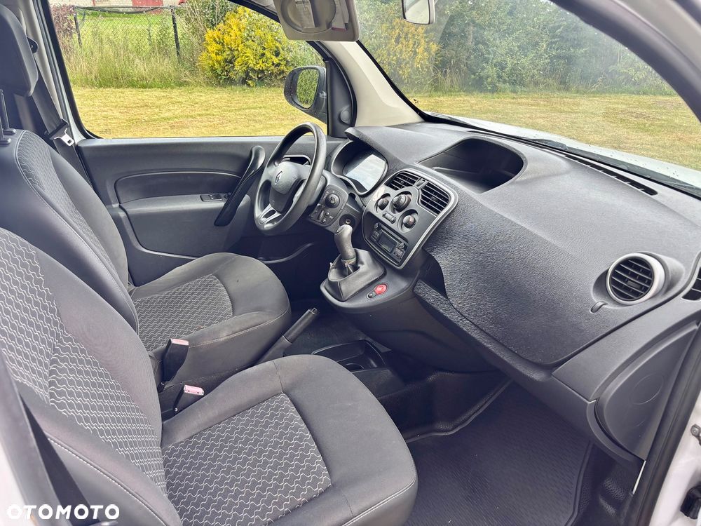 Nissan NV200 - 24