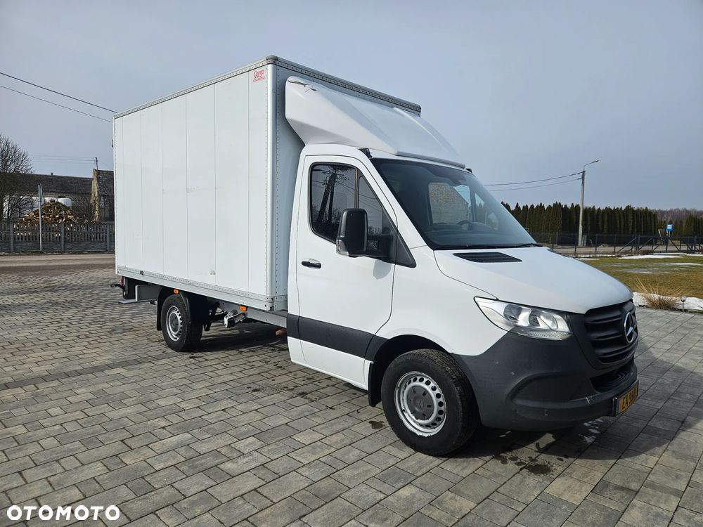 Mercedes-Benz Sprinter - 1