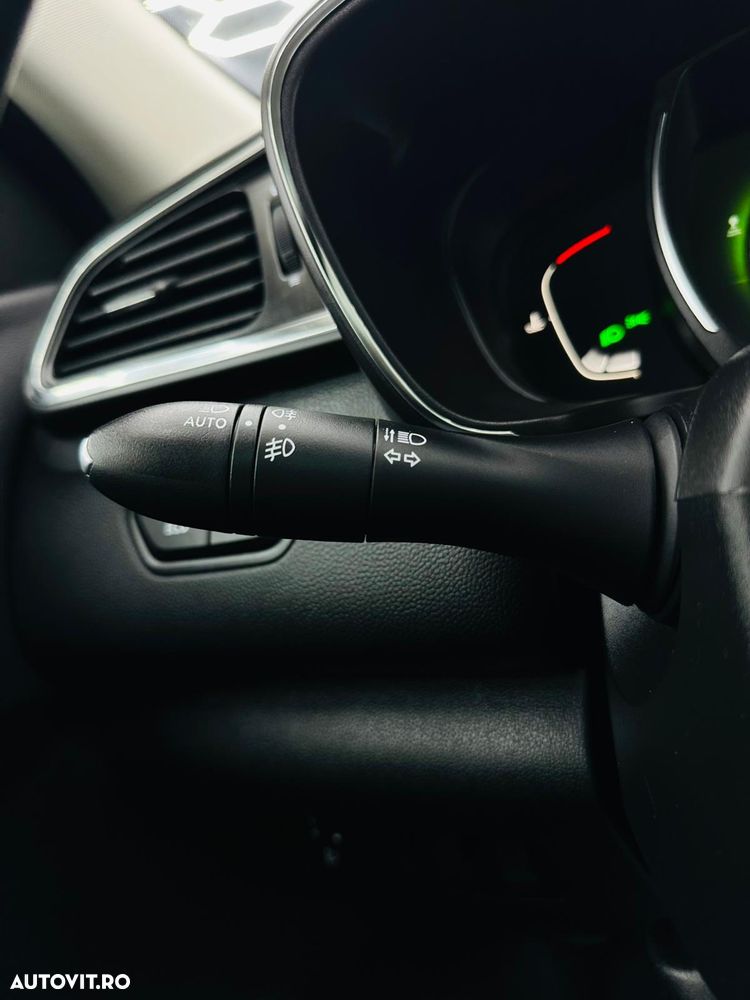 Renault Kadjar Energy dCi 130 LIMITED - 29