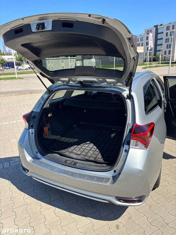 Toyota Auris - 10
