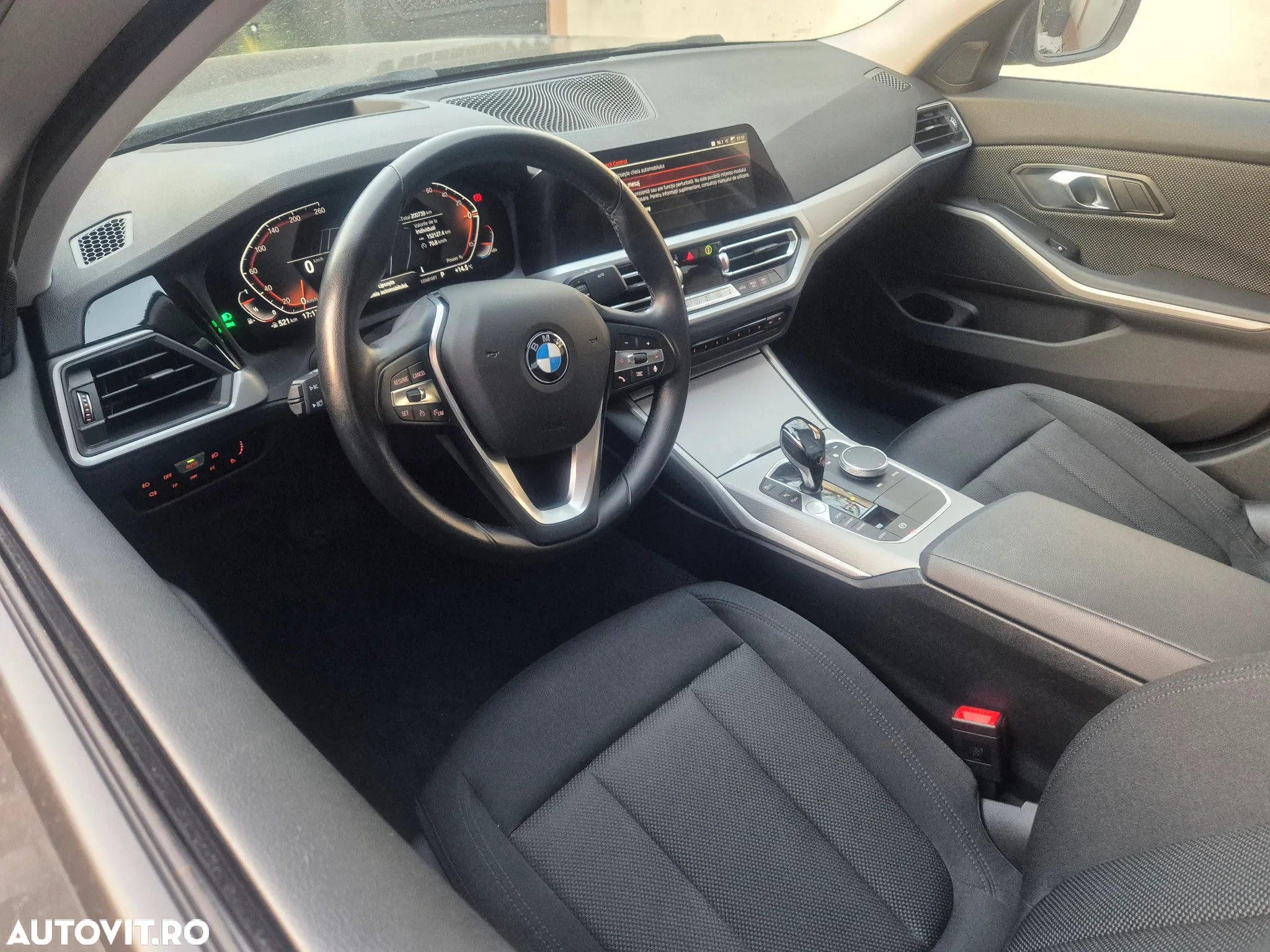 BMW Seria 3 320i AT - 11