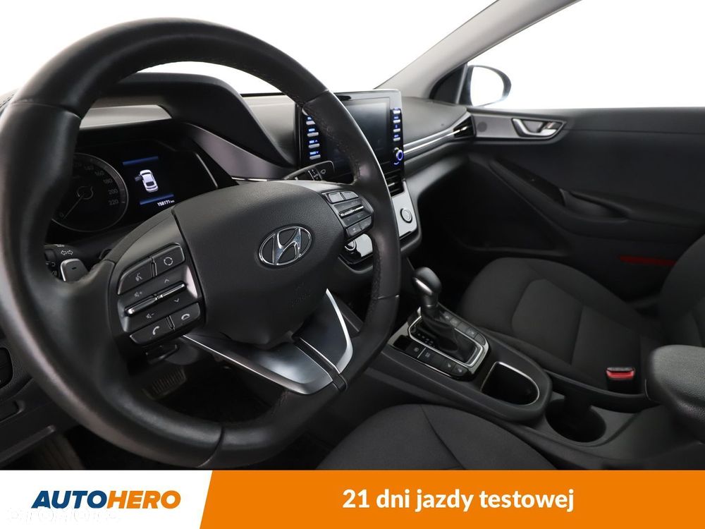 Hyundai IONIQ - 11