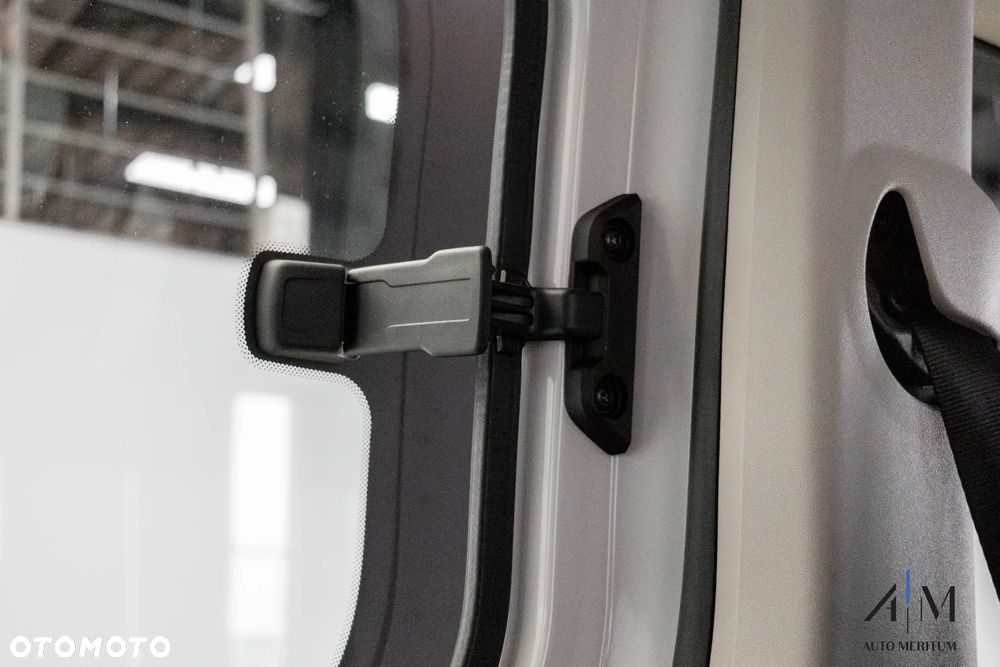 Toyota Proace City Verso 1.5 D-4D Combi - 20
