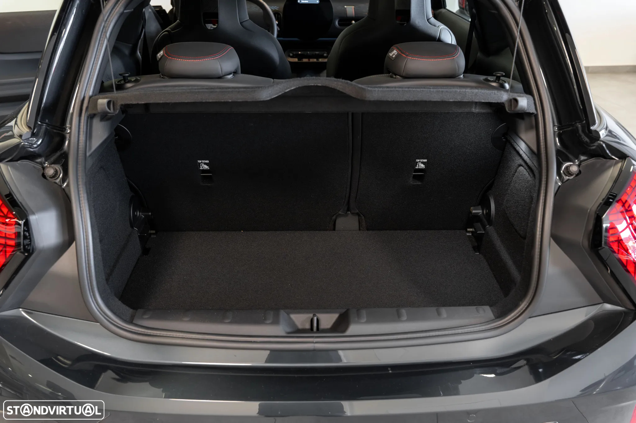 MINI 3 Portas Cooper S JCW XL - 38