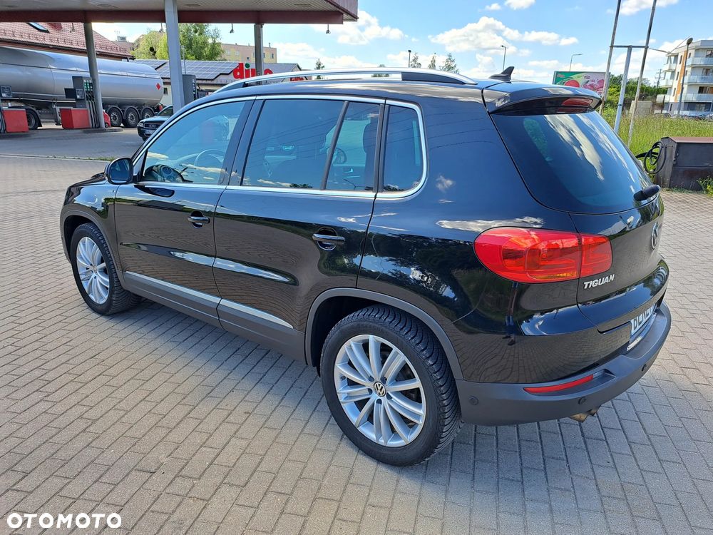 Volkswagen Tiguan - 10