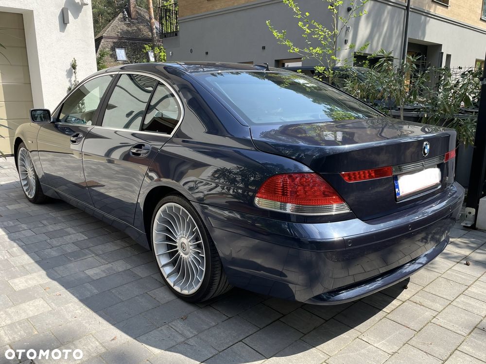 BMW Seria 7 745i - 5