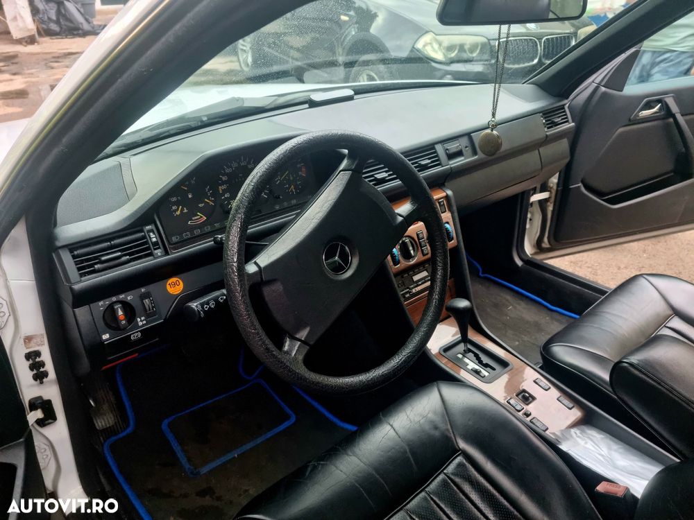Mercedes-Benz CE - 10