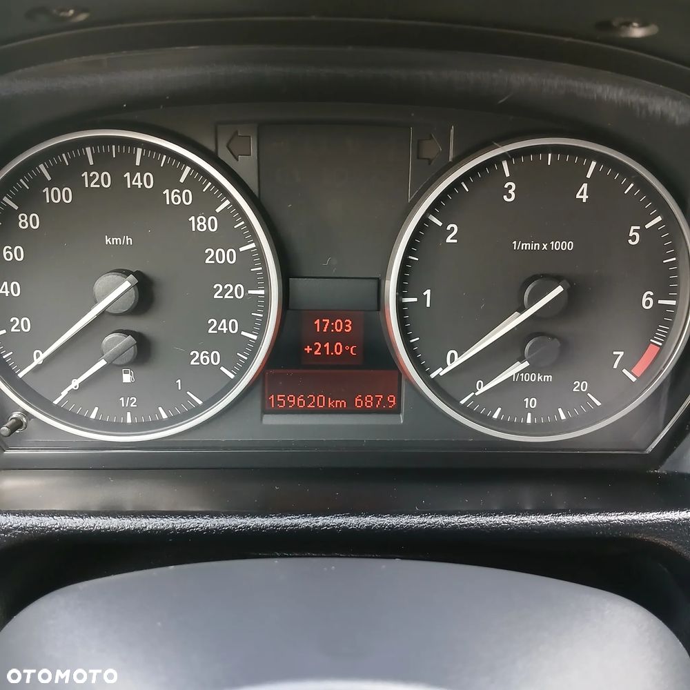 BMW X1 sDrive20i - 8