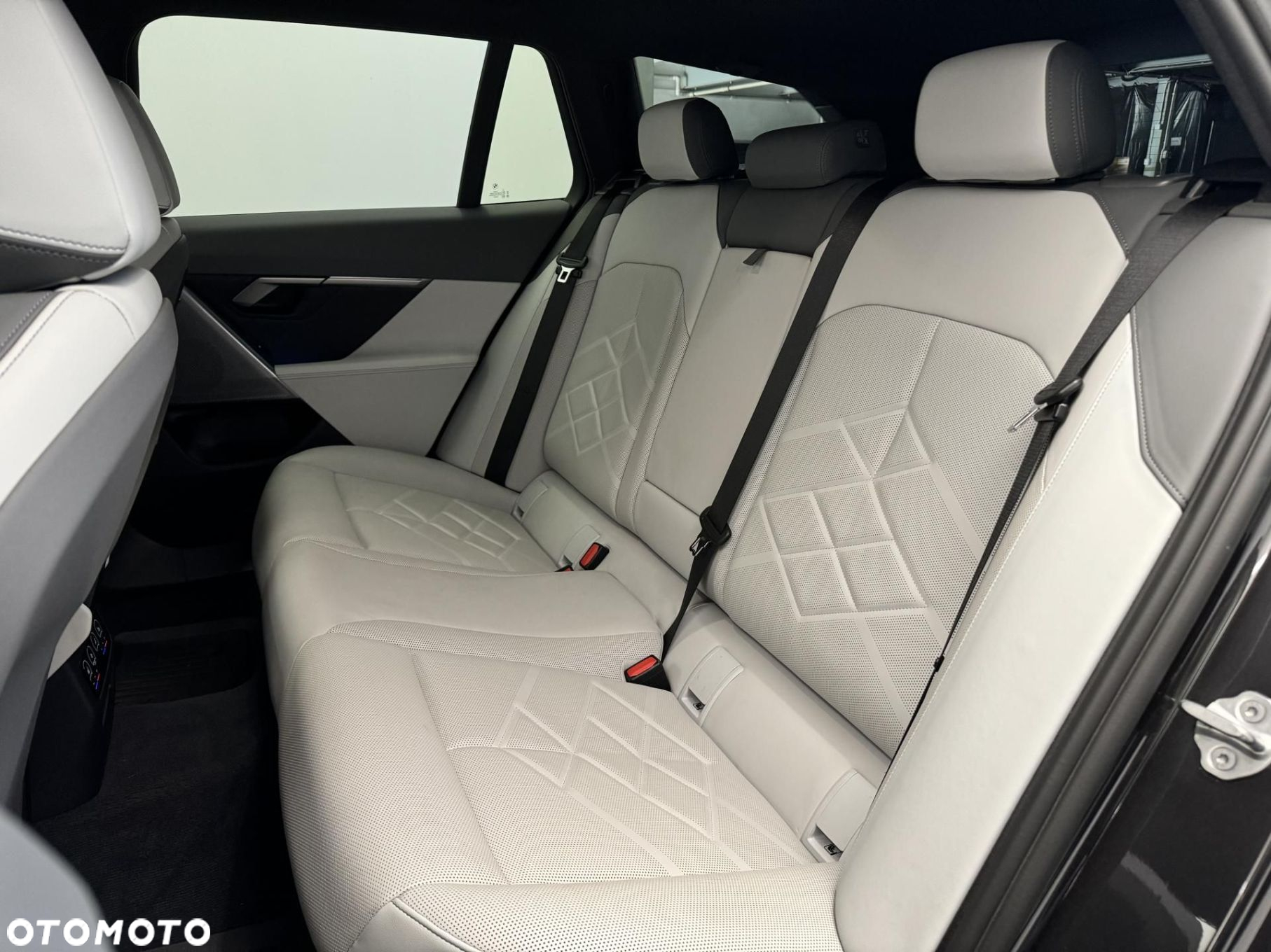 BMW Seria 5 - 23