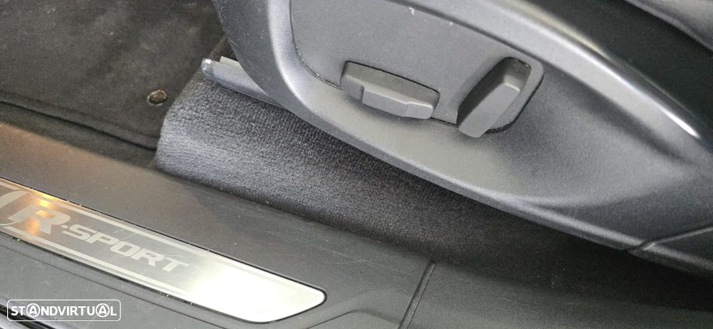 Jaguar F-Pace 2.0 i4D R-Sport AWD Aut. - 21