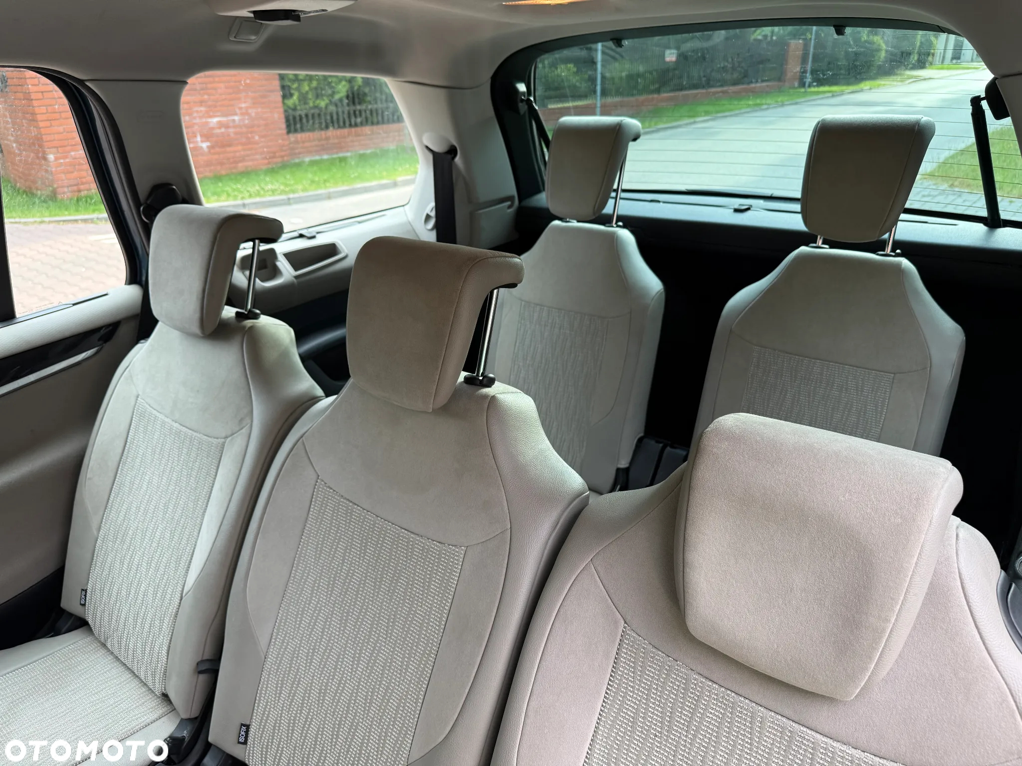 Citroën C4 Grand Picasso 1.6 THP Exclusive - 16