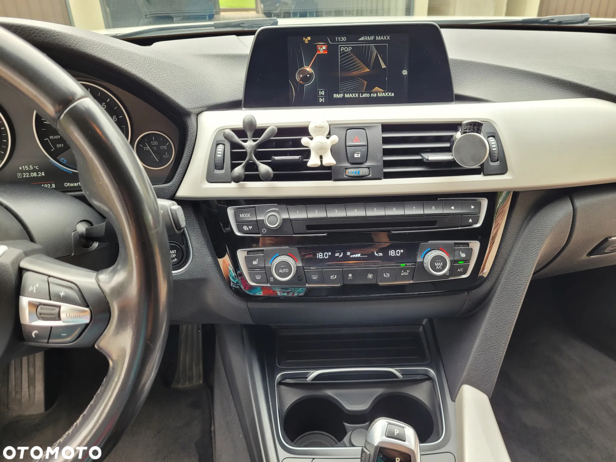 BMW Seria 3 318i - 12