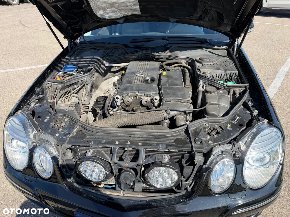Mercedes-Benz Klasa E 200 NGT BlueEff - 8