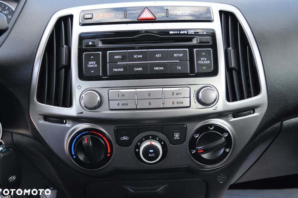 Hyundai i20 1.25 Comfort - 25