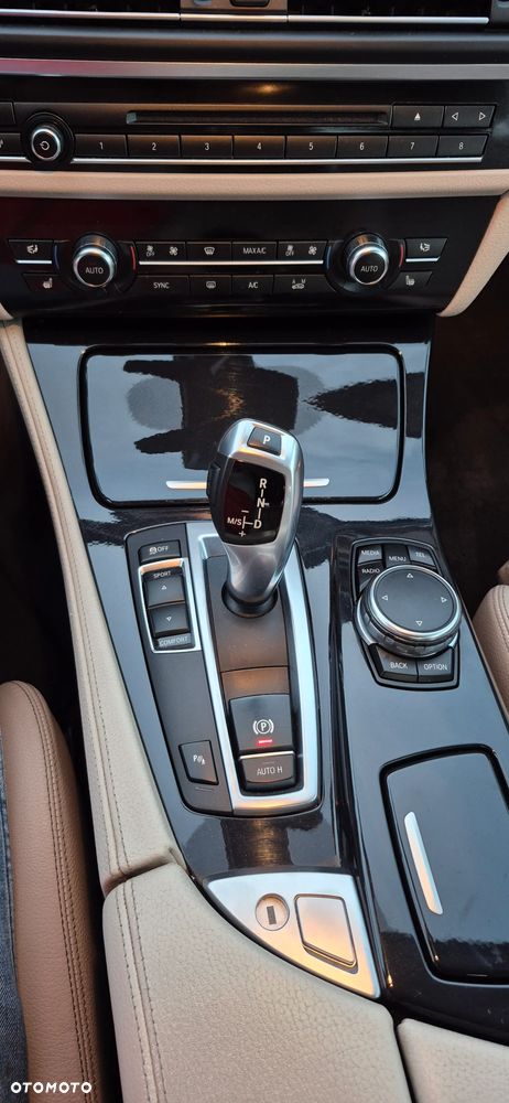 BMW Seria 5 520d - 11