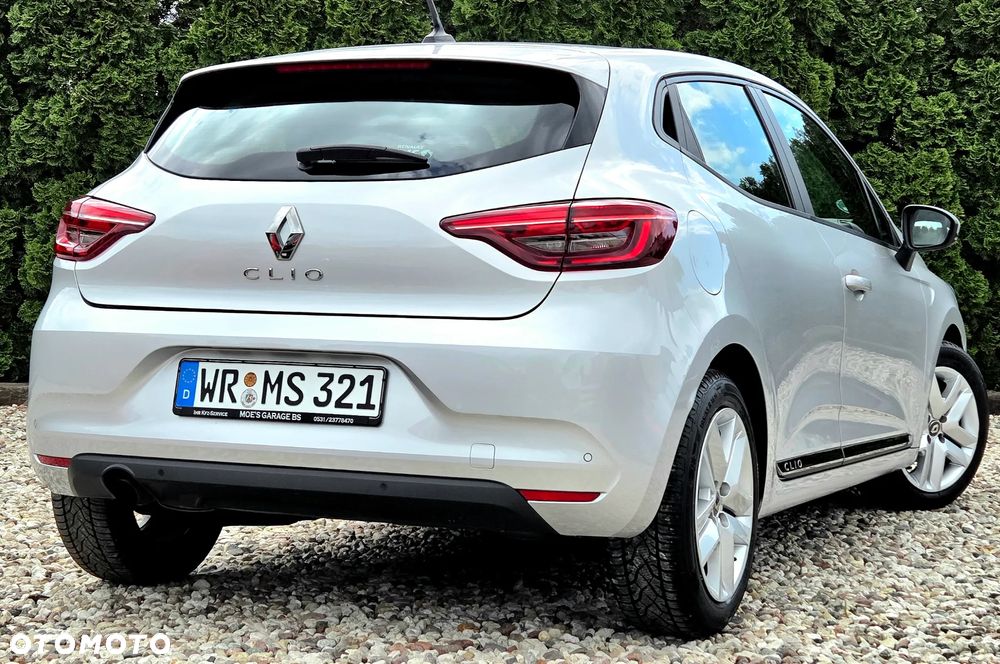 Renault Clio - 12