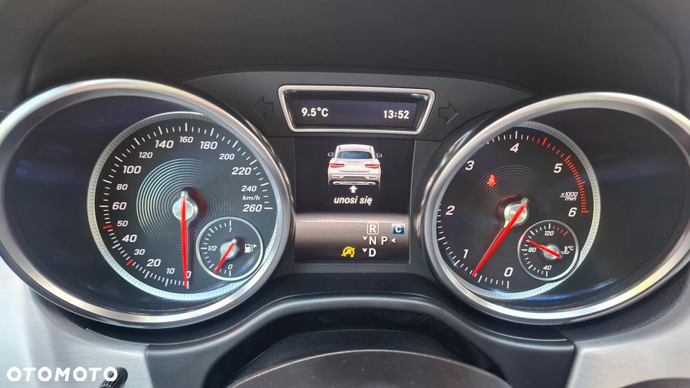 Mercedes-Benz GLE - 26