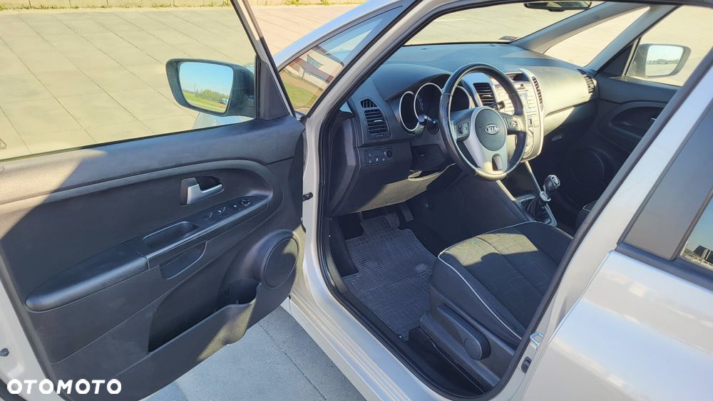 Kia Venga 1.4 L - 7