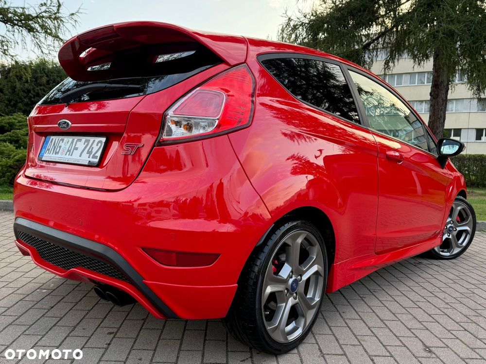 Ford Fiesta ST - 4