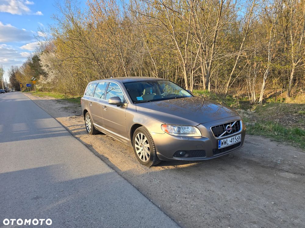 Volvo V70 D3 Geartronic Momentum - 1