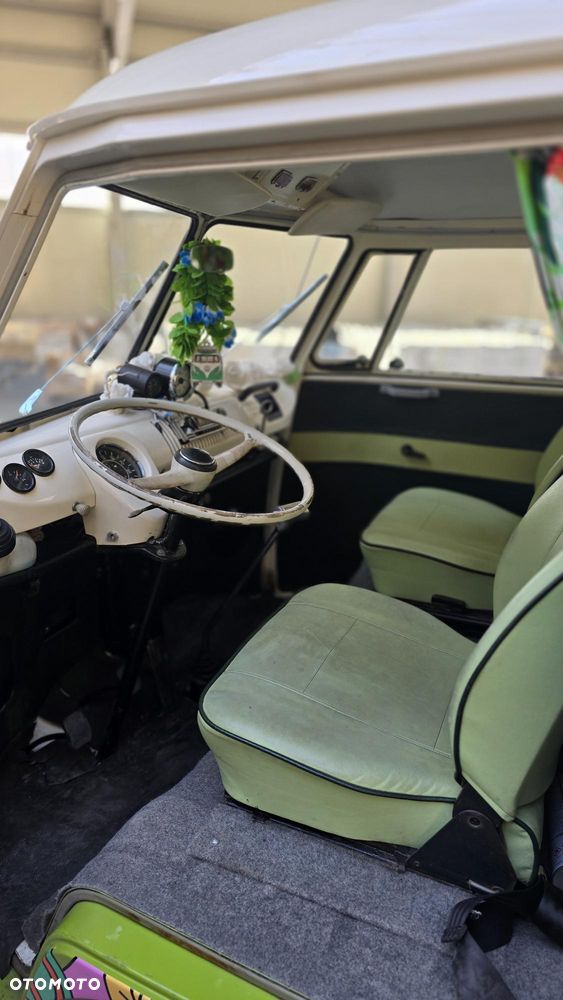 Volkswagen Transporter - 9