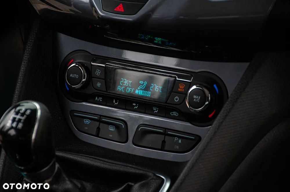 Ford Tourneo Connect 1.6 TDCi Start-Stop Titanium - 31