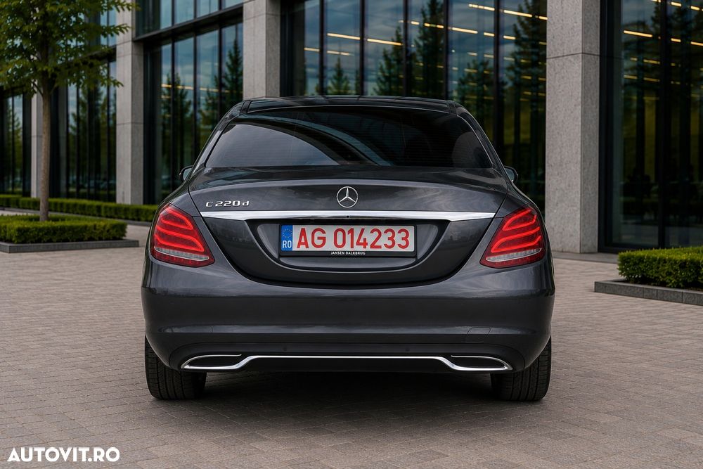 Mercedes-Benz C - 7